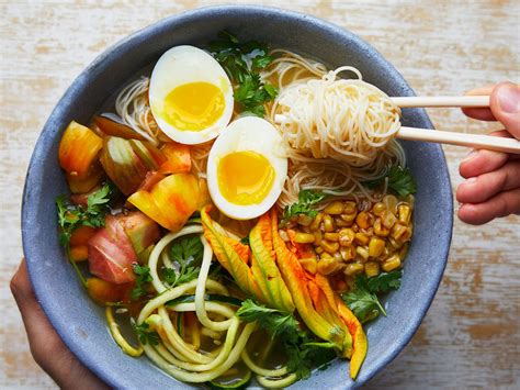 冷たいラーメン レシピ: 夏の定番、それとも冬の隠れた楽しみ？