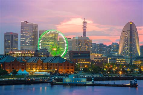 みなとみらい ランチ 土日 ～週末の食卓を彩る横浜の魅力～